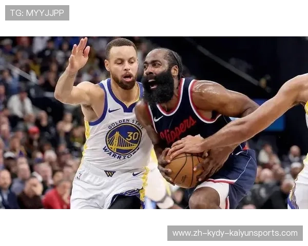 深度剖析库里带球突破战术勇士VS快船比赛技术统计与亮点